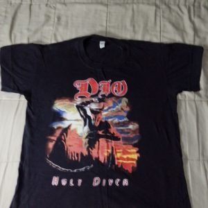 visualiza el frente de la remera