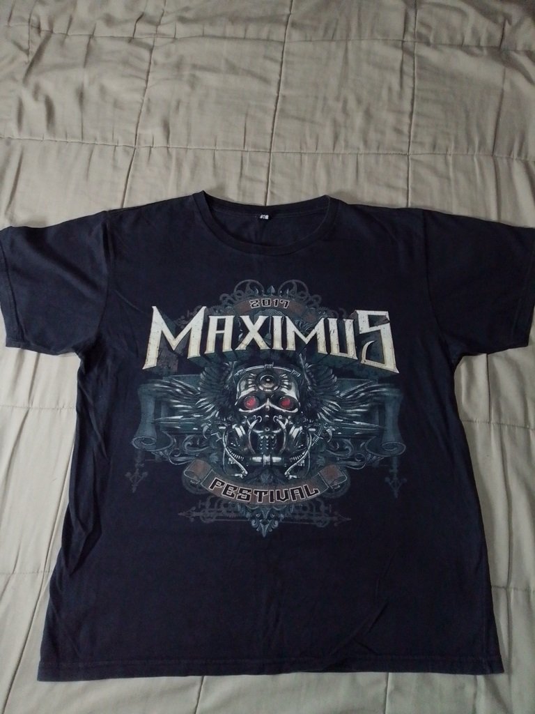 REMERA MAXIMUS FESTIVAL 2017 FRENTE visualiza el frente de la remera