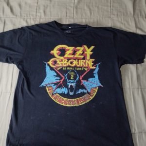 visualiza el frente de la remera