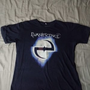 visualiza el frente de la remera