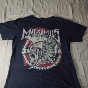 visualiza el frente de la remera